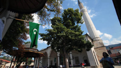Photo of Rijaset IZ BiH poziva vjernike da tokom sutrašnje džume pokažu odgovornost