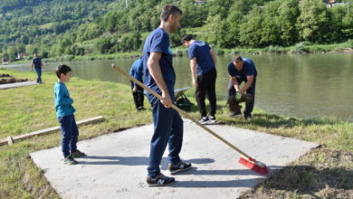 Photo of Grupu radnika ujedinio ljudski nemar: Čiste u pauzama između smjena