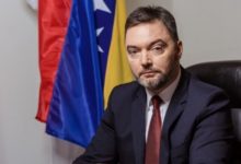 Photo of Košarac zatražio vanrednu sjednicu Vijeća ministara: Traži saglasnost da državljani Srbije glasaju u BiH