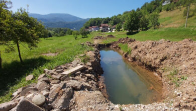 Photo of Goražde: Česti kvarovi na vodovodu izazvali klizišta