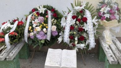Photo of Prije 27 godina u masakru kod škole u Tarčinu ubijeno je sedam osoba
