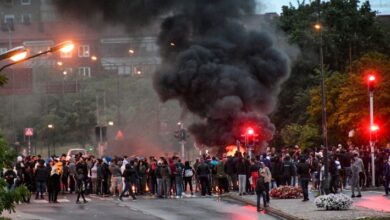 Photo of Neredi u Švedskoj nakon što su ekstremni desničari zapalili Kur’an