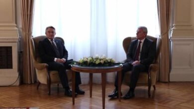 Photo of Komšićev i Džaferovićev zahtjev: Ustavni sud BiH početkom decembra razmatra Schmidtove odluke