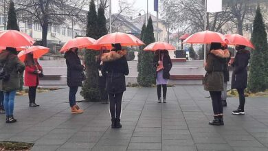 Photo of Performans u Goraždu: Prekinuti šutnju o nasilju nad ženama i djevojčicama