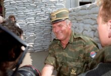 Photo of Krvnik Mladić bio je na platnom spisku Beograda: Za agresiju na BiH i genocid Srbija će mu se “odužiti” sahranom s državnim počastima