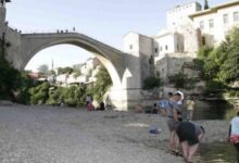 Photo of Na današnji dan 1993. srušen Stari most: Najtužniji dan u historiji Mostara