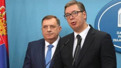 Photo of Vučić: Srbija ni na koji način nije odgovorna za genocid, vi u Sarajevu morate izmišljati; Dodik novinarku nazvao kravom