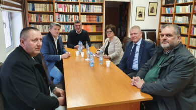 Photo of Parlamentarci obišli povratnike u RS-u: Zaustaviti ugrožavanje sigurnosti i mira