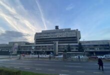 Photo of KOMISIJA PREDLOŽILA PARLAMENTU BiH: Naložiti Vijeću ministara da osigura sredstva za dug BHRT-a, a RAK-u da poveća RTV taksu