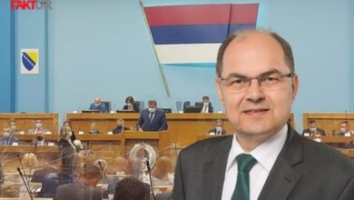 Photo of Zabrane i odgode: Schmidt u Banjaluci, s kim i gdje?
