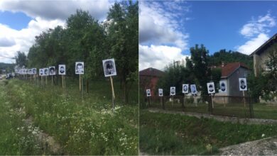 Photo of Nisu uklonjene fotografije poginulih Srba na putu od Bratunca prema Potočarima, u blizini policija
