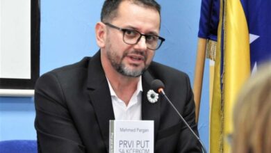 Photo of Predstavljena knjiga Meše Pargana: Prvi put sa kćerkom u Potočarima