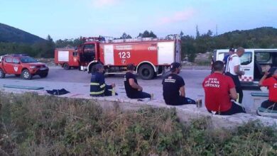 Photo of Požar u naselju Borci u Konjicu i dalje aktivan, u Mostaru gorjela kuća