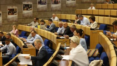 Photo of Delegati Doma naroda PFBiH sutra o izmjenama zakona o trezoru i setu energetskih zakona