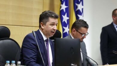Photo of Ko garantira da će Dom naroda donositi zakone po Schmidtovom amandmanu kada nema sankcija