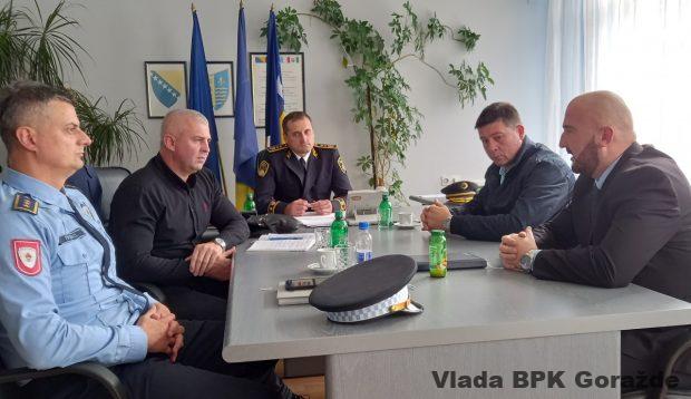 Photo of Razgovarano o unaprijeđenju međusobne saradnje s ciljem smanjenja raznih oblika kriminala s obje strane entitetske linije