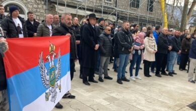 Photo of Uz gusle: U Trebinju održan skup podrške “ravnogorcima” osuđenim za širenje mržnje