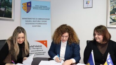 Photo of Potpisan novi Kolektivni ugovor za oblast srednjeg obrazovanja u BPK Goražde