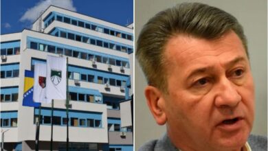 Photo of Razotkrio ih Sky: Policija pretresa Općinu Stari Grad, među osumnjičenima Hadžibajrić i sin Seid
