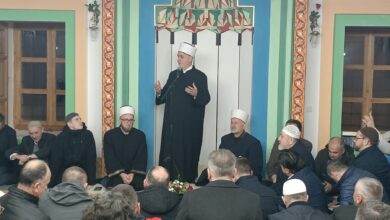 Photo of Reisu-l-ulema u Čajniču: Klanjana prva teravija u Sinan-begovoj džamiji nakon 32 godine