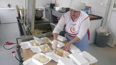 Photo of Javna kuhinja u Goraždu aktivna i u ramazanu: Prave i podjele više od 200 obroka dnevno
