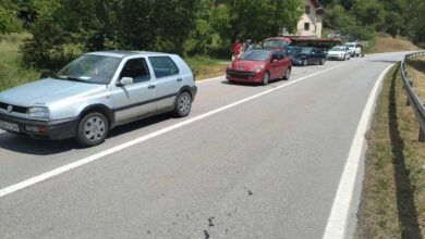 Photo of Dva udesa na ulazu u Ustikolinu: Tokom uviđaja prvog, na kolonu naletjelo još vozila