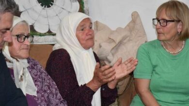 Photo of Srebrenička majka Mejra Đogaz nakon usvajanja Rezolucije: Srce samo što mi nije eksplodiralo