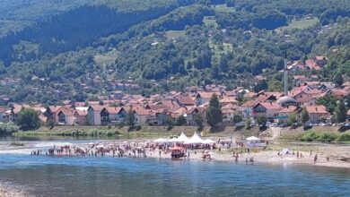 Photo of Goražde je danas regionalni centar zabave i druženja: Igrao se rukomet na pijesku i uživalo u raftingu