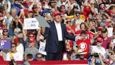 Photo of Na pravom mjestu u pravo vrijeme: Zabilježen trenutak kada metak najvjerovatnije prolazi pored Trumpa