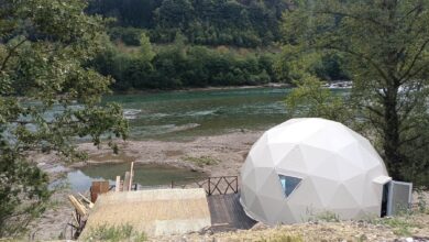 Photo of Glamping u Goraždu: Melisa i Dejna prave kupolu na Drini za digitalne nomade