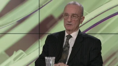 Photo of U Sarajevu preminuo Irfan Ajanović, jedan od osnivača SDA