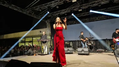 Photo of Džejla Ramović zablistala u rodnom gradu, publika uživala u sjajnoj atmosferi