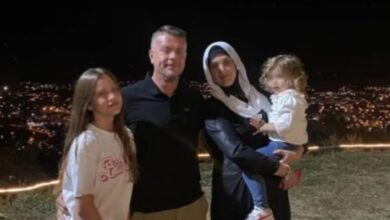 Photo of Fehratovići se vraćali s odmora kada im je pomahnitali mladić oduzeo život: “Radiš, mučiš se, i završiš ovako”