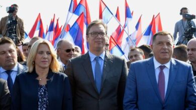 Photo of Politička svita iz RS s Vučićem na vježbi Vojske Srbije