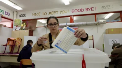 Photo of U 7 sati otvorena biračka mjesta u BiH: Na pojedinim je građane dočekalo elektronsko glasanje