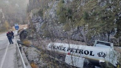 Photo of Na magistralnom putu Sarajevo – Foča sletjela cisterna i prevrnula se u kanjon rijeke
