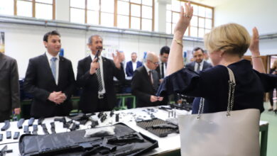 Photo of Goražde u centru pažnje: Ambasadori posjetili kompanije namjenske industrije, testirano i naoružanje
