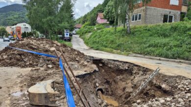 Photo of Ogroman kvar na vodovodnoj mreži u Goraždu: Popucale cijevi, bez vode više naselja