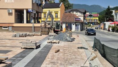 Photo of Radovi obustavljeni, razlozi nepoznati: Trg branilaca u Goraždu izgleda kao napušteno gradilište