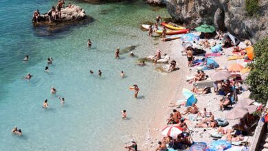 Photo of Hrvatska policija upozorava roditelje: Pedofila sve više na plažama, kamere skrivaju i u perajama za plivanje