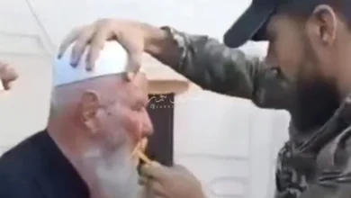 Photo of Krvavi pohod u Siriji: Vladine snage harale kroz druške četvrti, brijanje brkova kao poniženje