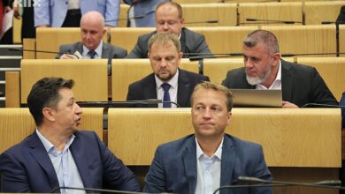 Photo of Klub zastupnika SDA traži da se penzionerima isplati po 700 KM, najavu Vlade FBiH opisali kao sadaku