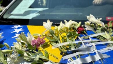 Photo of Sarajevo danas staje u tišini: Kolona sa žrtvama genocida prolazi kroz grad