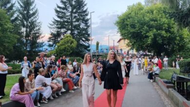 Photo of Revija frizura u Goraždu okupila 30-ak frizera iz BiH i drugih zemalja