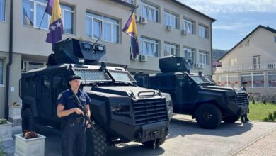 Photo of Policija u Goraždu dobila dva višenamjenska borbena vozila “Senator”, vrijednost 2,7 miliona KM