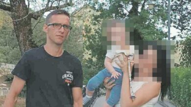 Photo of Ispovijest Denisa Duranovića, oca preminule bebe: Nije bilo sanitetskog vozila, vozio sam dijete u svom automobilu u Mostar