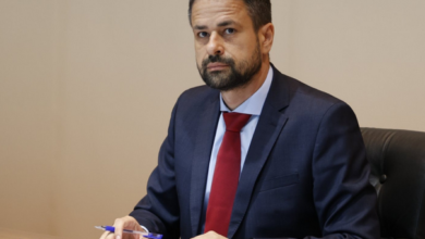 Photo of Amidžić pripremio novi pravilnik, Konakovićevom ministarstvu ide 700.000 KM za ugostiteljske usluge i poklone