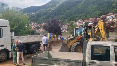 Photo of Počeli radovi na uređenju Omladinske ulice u Goraždu: Priprema terena za budući park za djecu