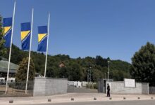 Photo of Inicijativa Majki Srebrenice da se ispred Memorijalnog centra postave nišani i za nestale u genocidu