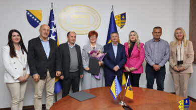 Photo of Odato priznanje predanom radu i trudu naših učitelja